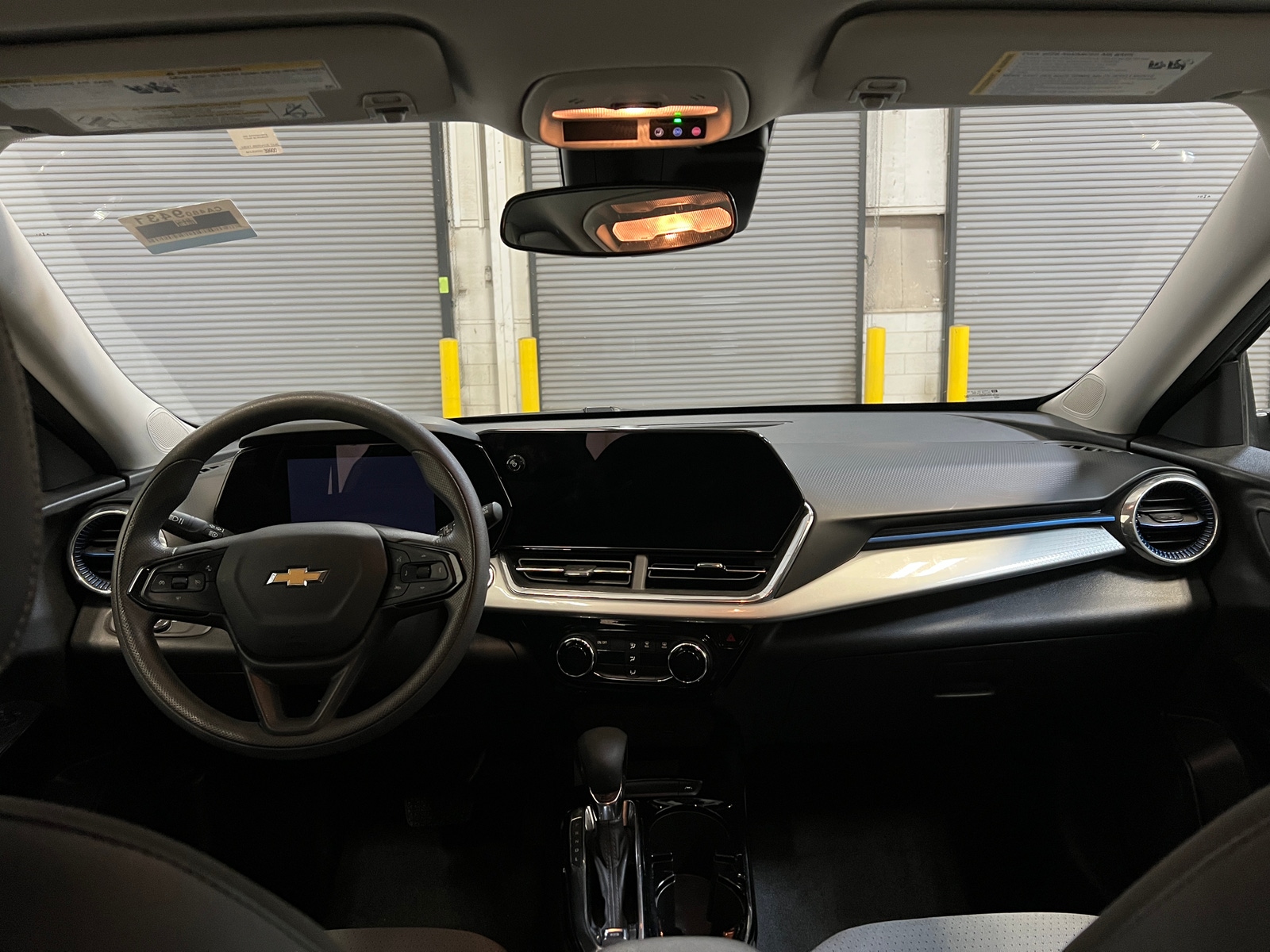 Thumbnail: 2025 Chevrolet Trax - 3
