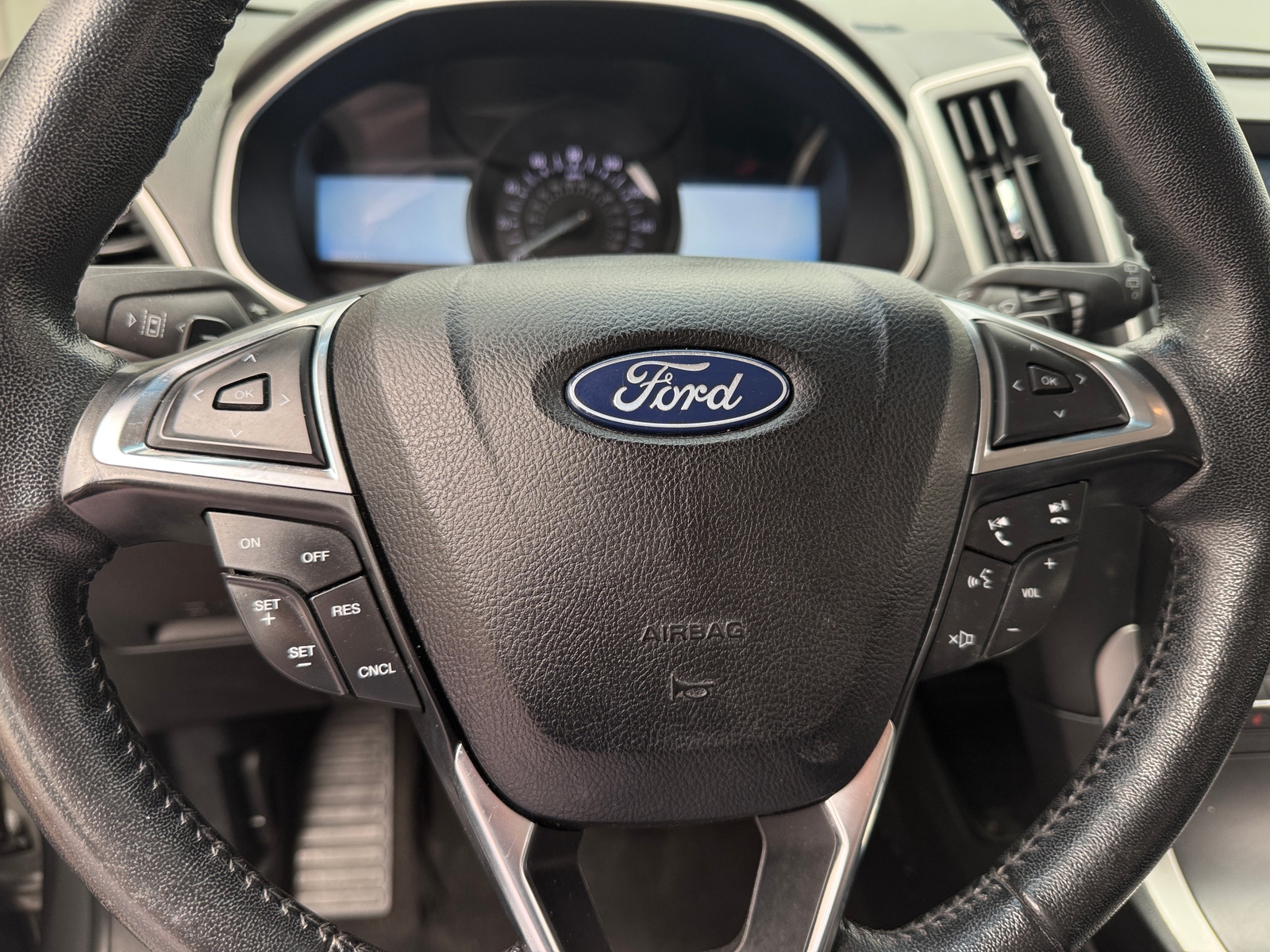 Thumbnail: 2020 Ford Edge - 4