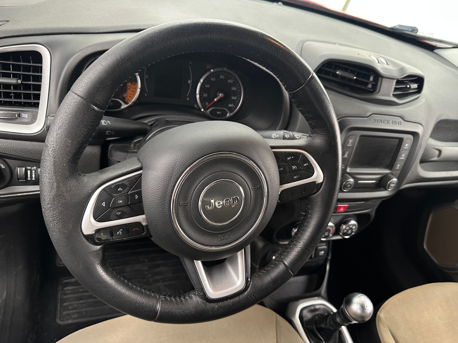 Thumbnail: 2016 Jeep Renegade - 5