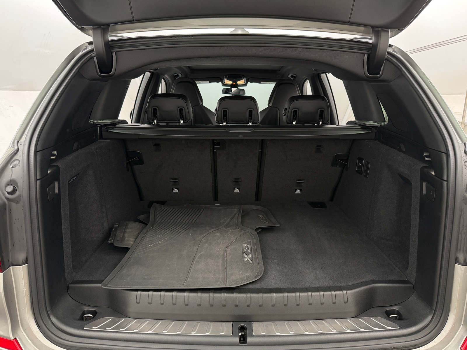 Thumbnail: 2021 BMW X3 - 6