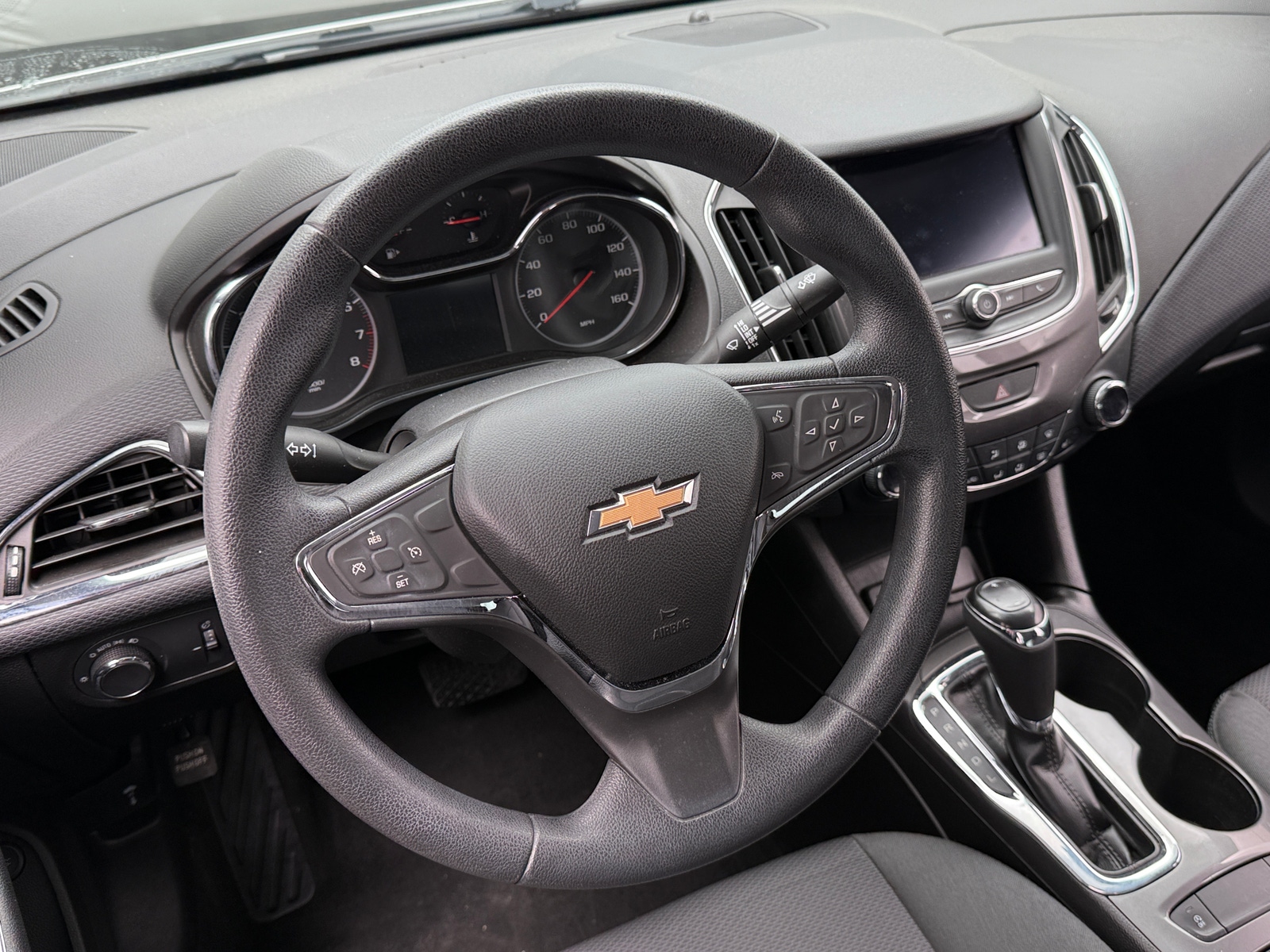 Thumbnail: 2019 Chevrolet Cruze - 5