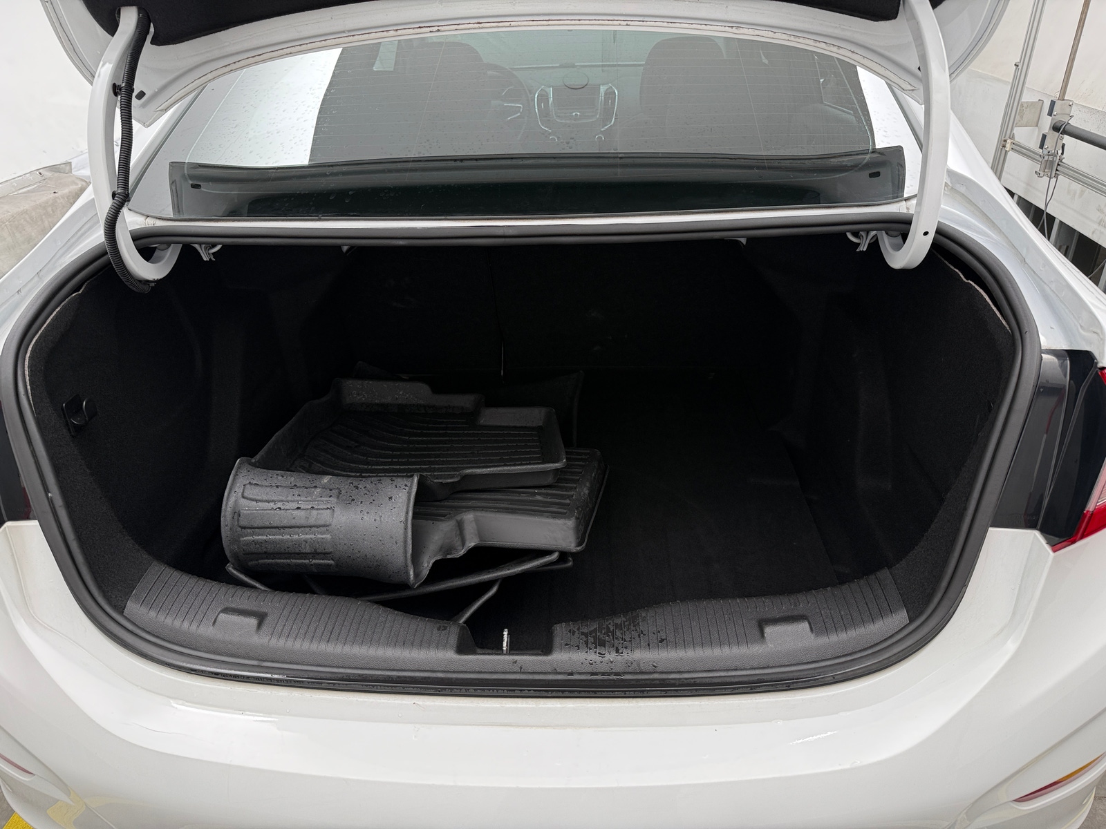 Thumbnail: 2019 Chevrolet Cruze - 7