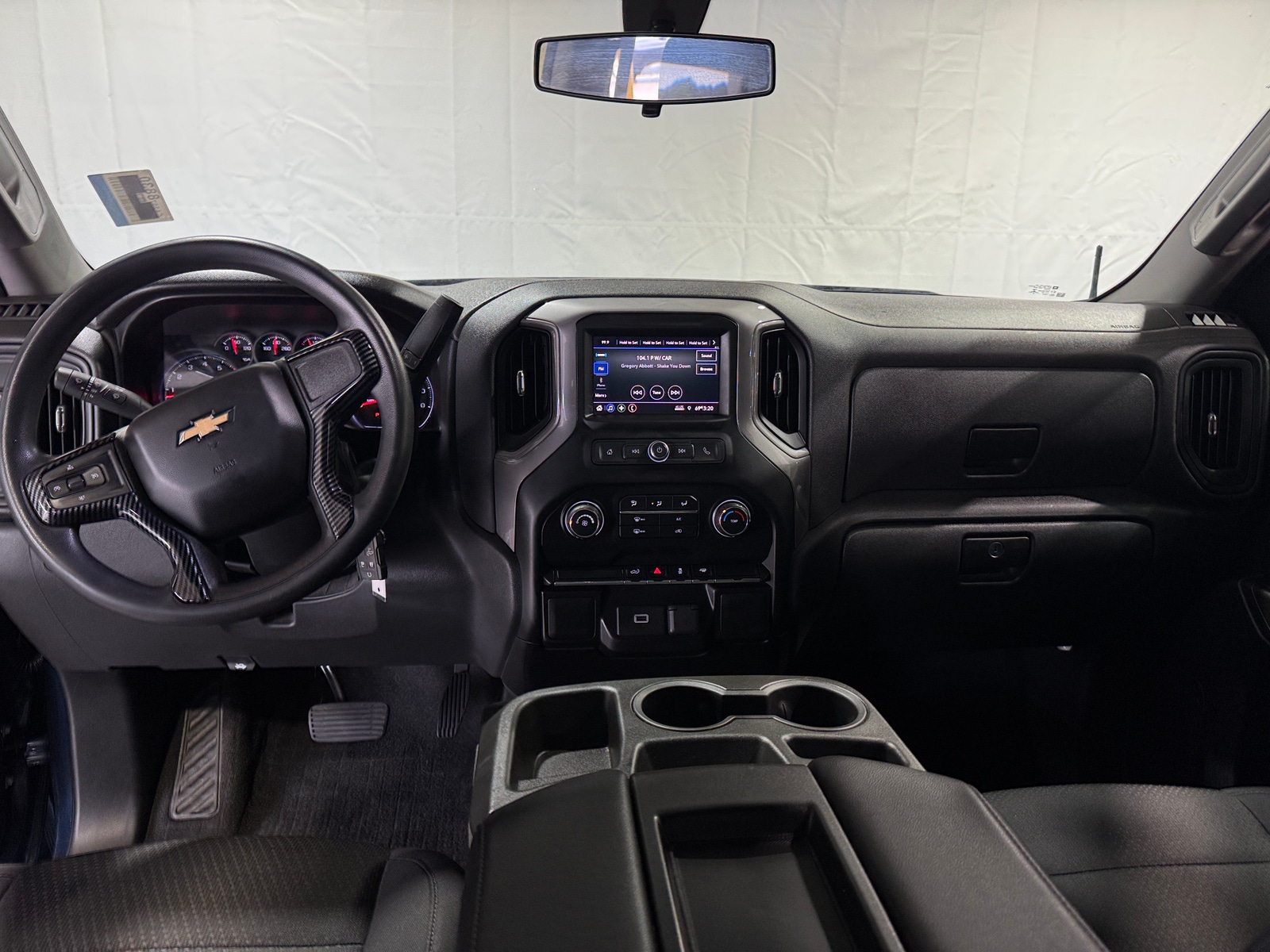 Thumbnail: 2020 Chevrolet Silverado 1500 - 3