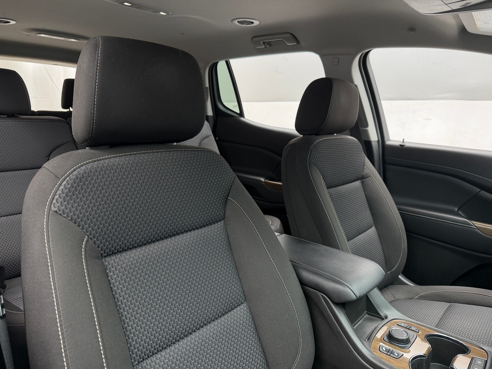 Thumbnail: 2023 GMC Acadia - 2