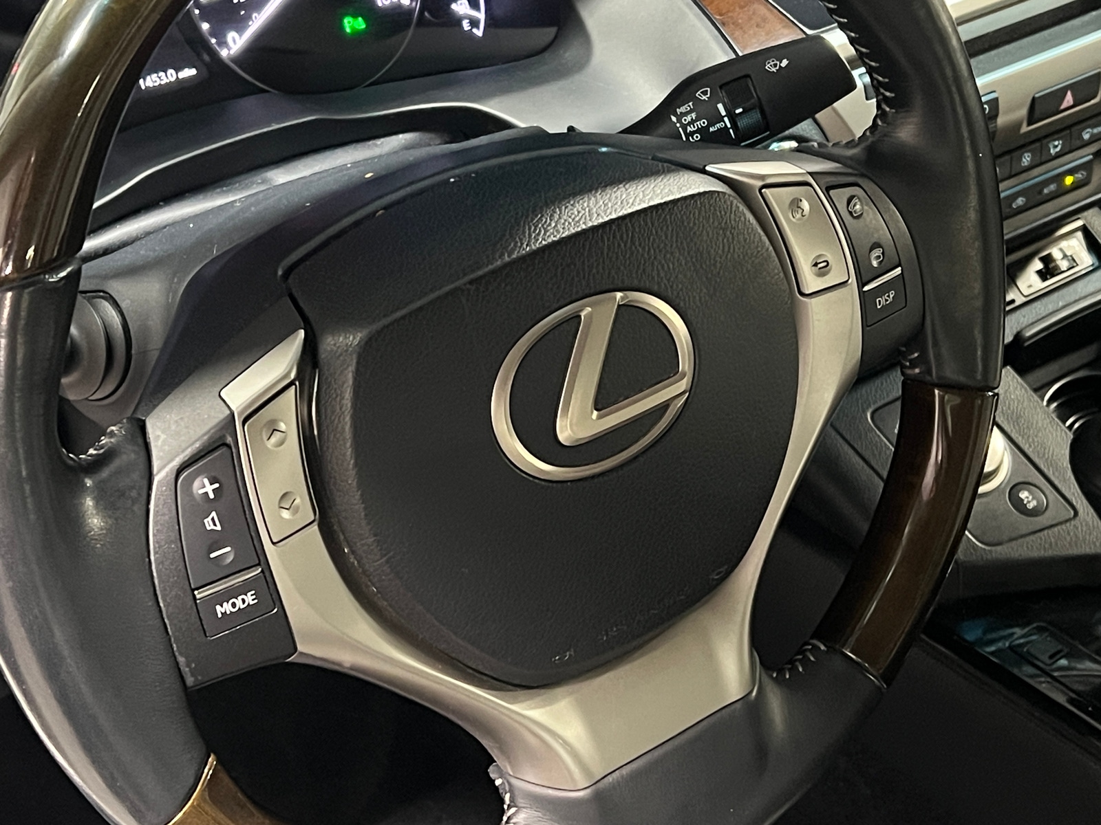 Thumbnail: 2013 Lexus ES - 4