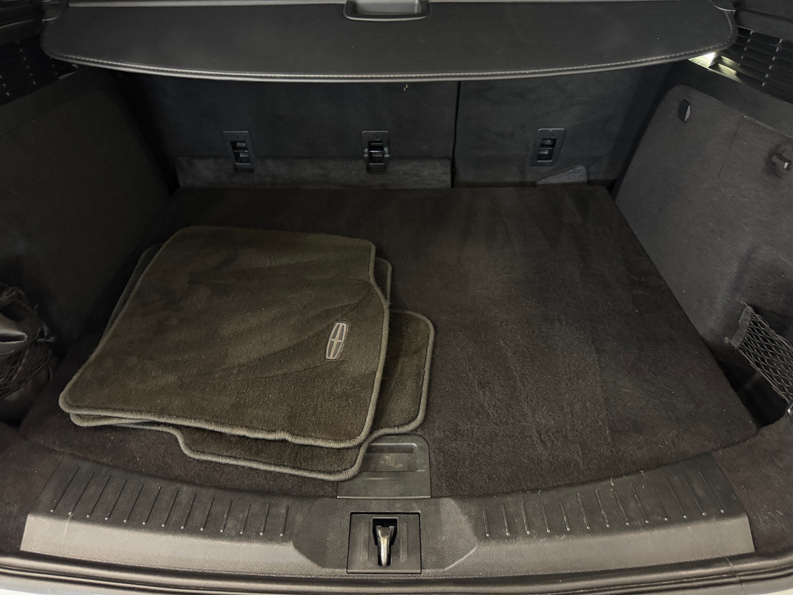 Thumbnail: 2015 Lincoln MKC - 6