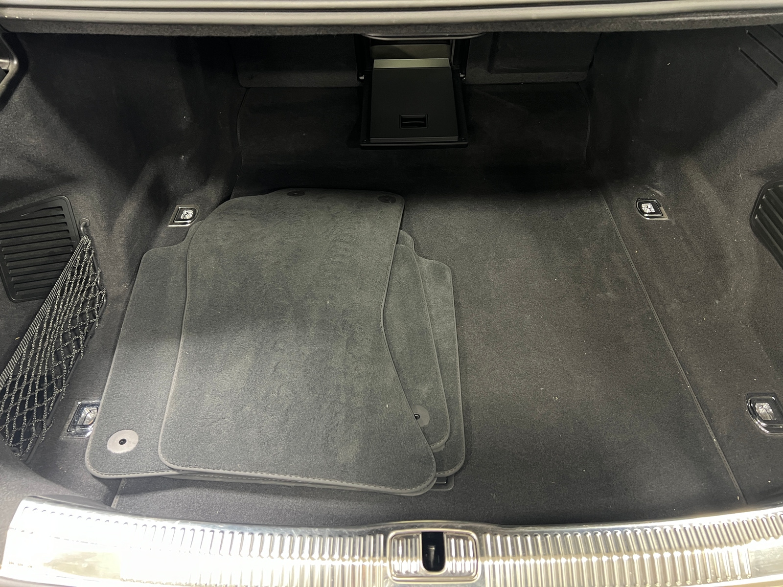 Thumbnail: 2019 Audi A8 - 6