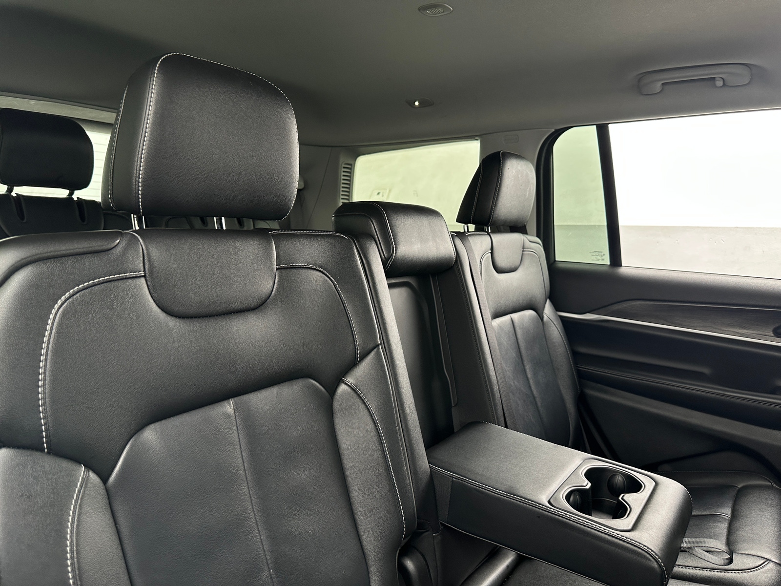 Thumbnail: 2023 Jeep Grand Cherokee L - 5