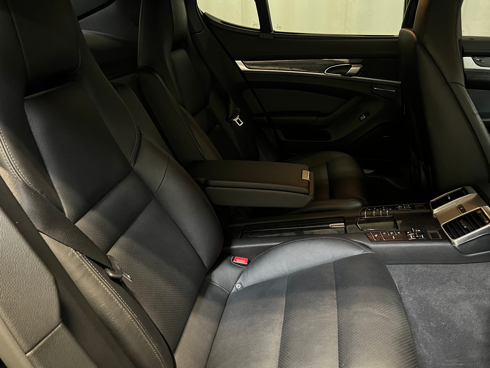 Thumbnail: 2016 Porsche Panamera - 5