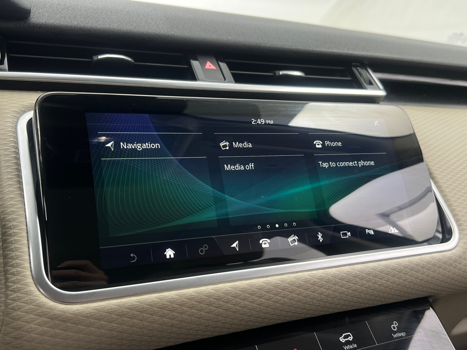 Thumbnail: 2018 Land Rover Range Rover Velar - 3