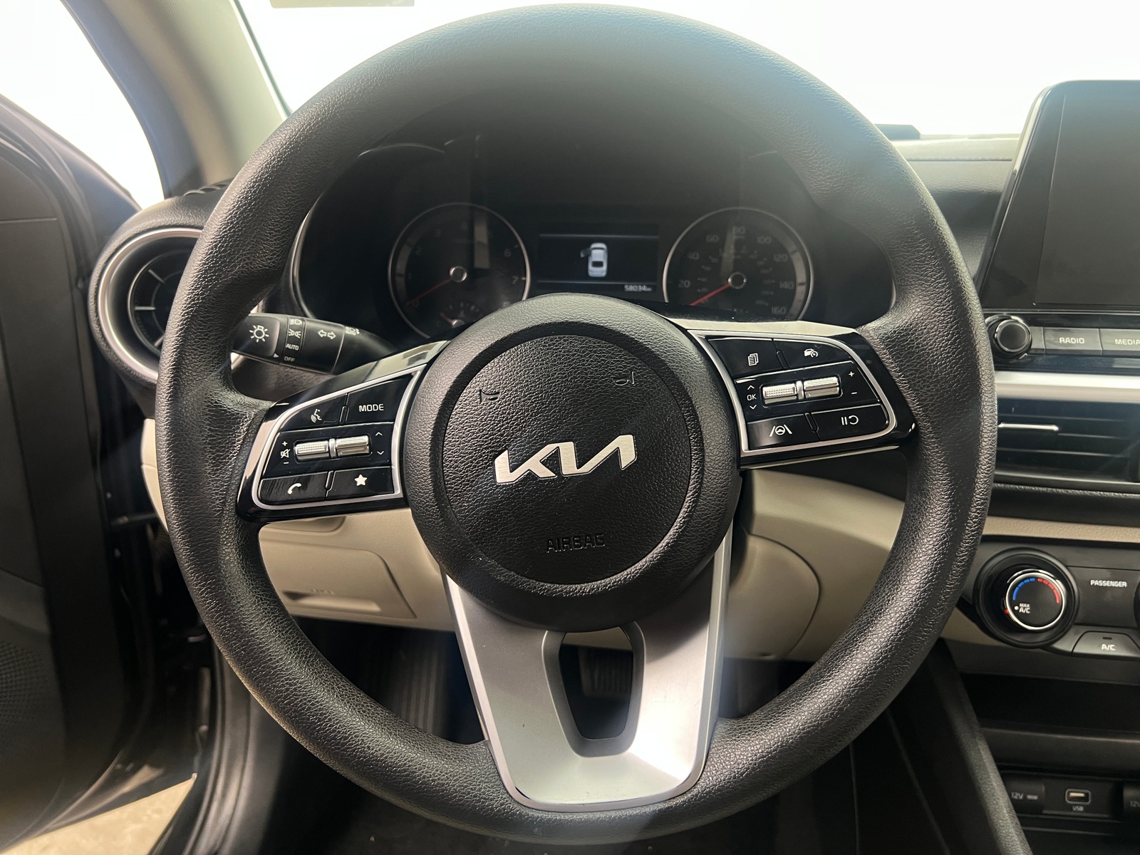 Thumbnail: 2023 Kia Forte - 5