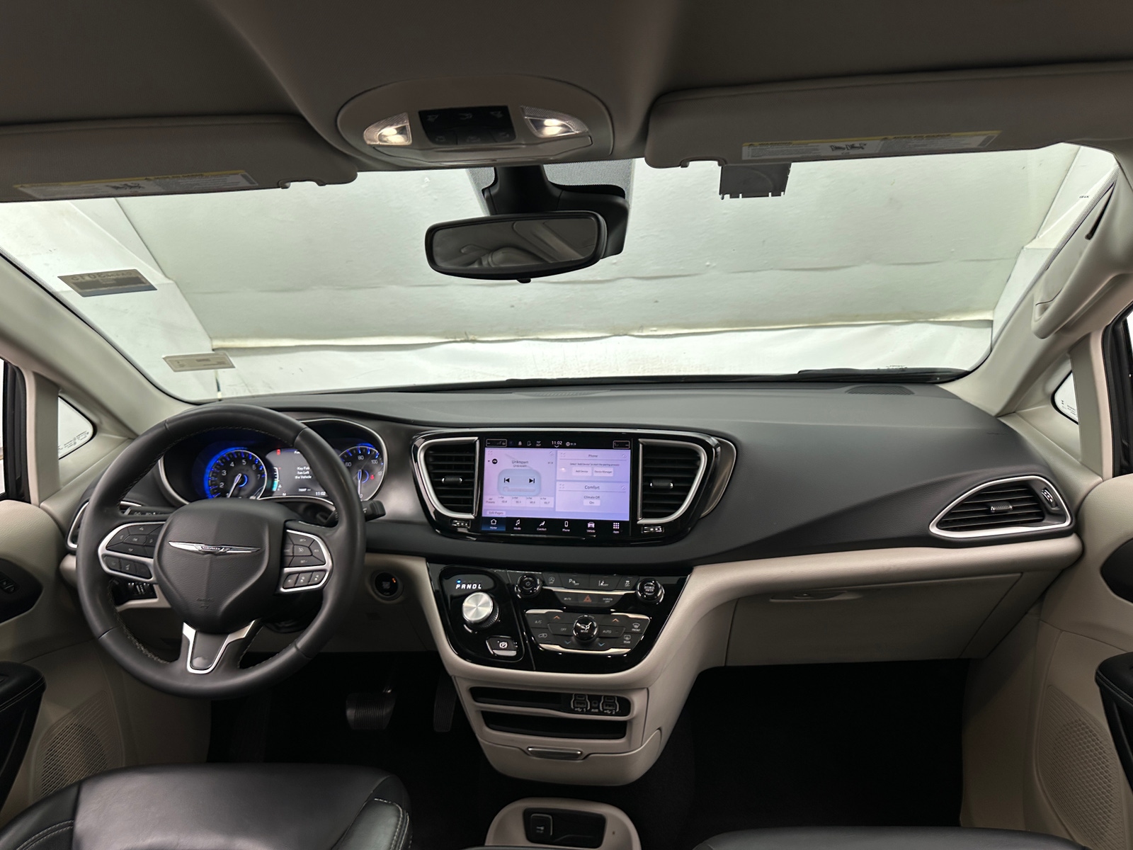 Thumbnail: 2023 Chrysler Pacifica - 2