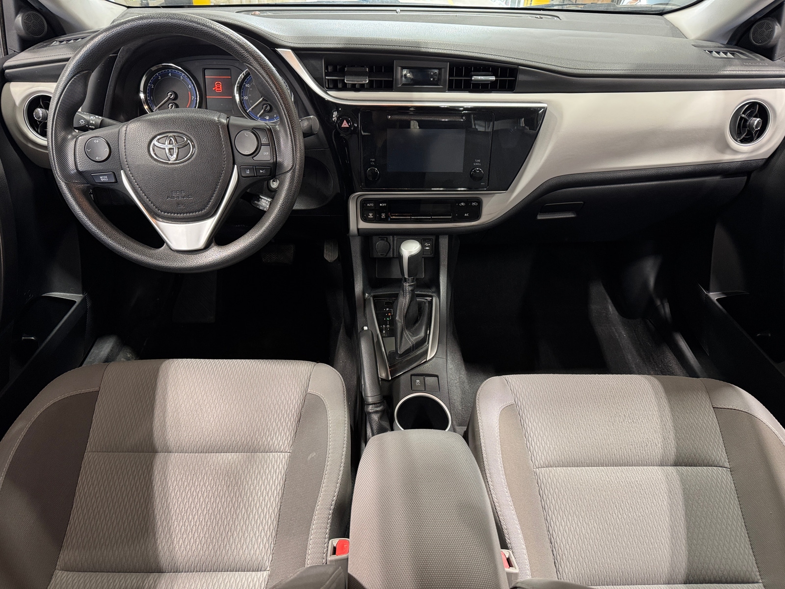 Thumbnail: 2018 Toyota Corolla - 3
