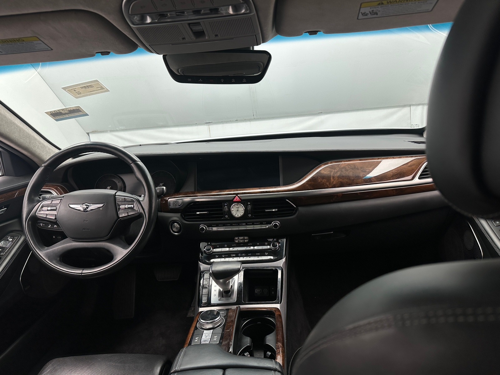 Thumbnail: 2018 Genesis G90 - 2