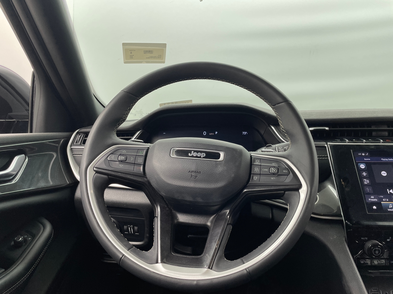 Thumbnail: 2023 Jeep Grand Cherokee L - 4