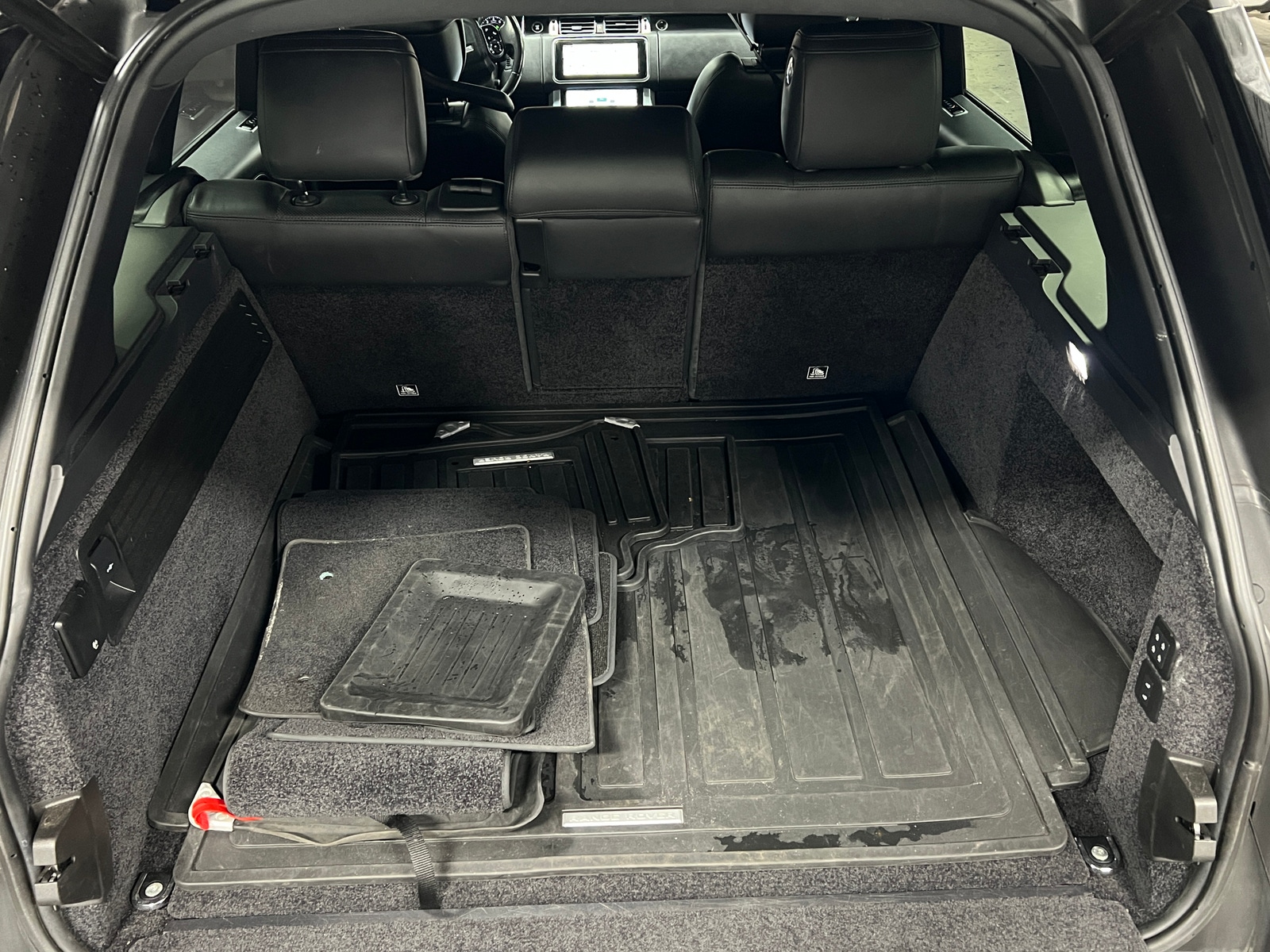 Thumbnail: 2020 Land Rover Range Rover - 6