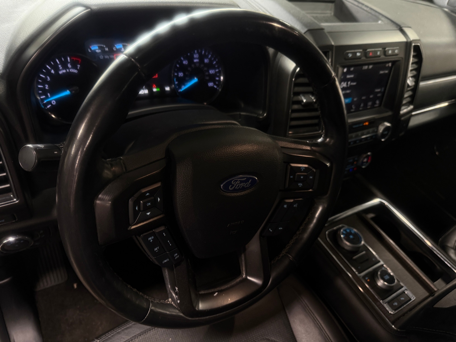 Thumbnail: 2019 Ford Expedition - 4