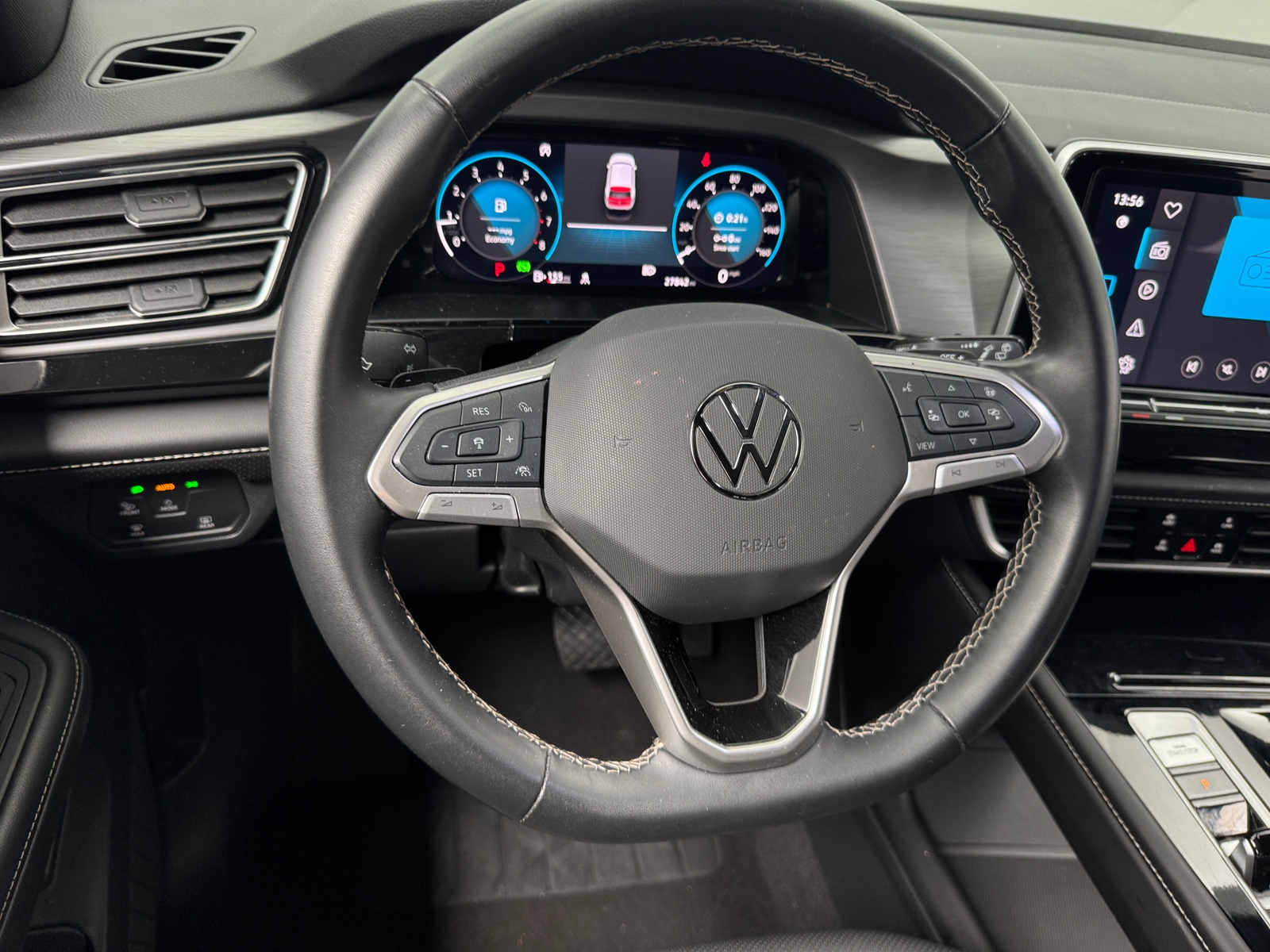 Thumbnail: 2025 Volkswagen Atlas - 4