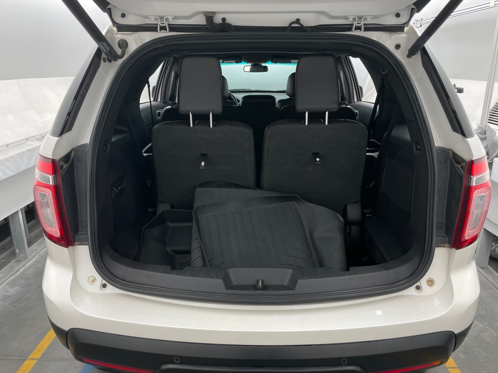 Thumbnail: 2014 Ford Explorer - 6
