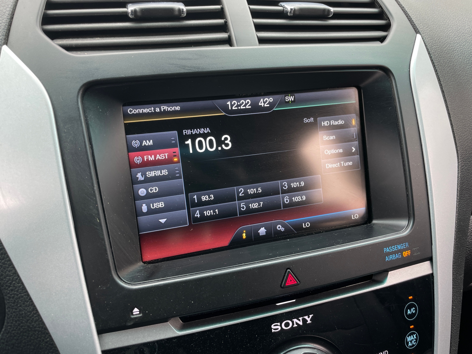 Thumbnail: 2014 Ford Explorer - 3