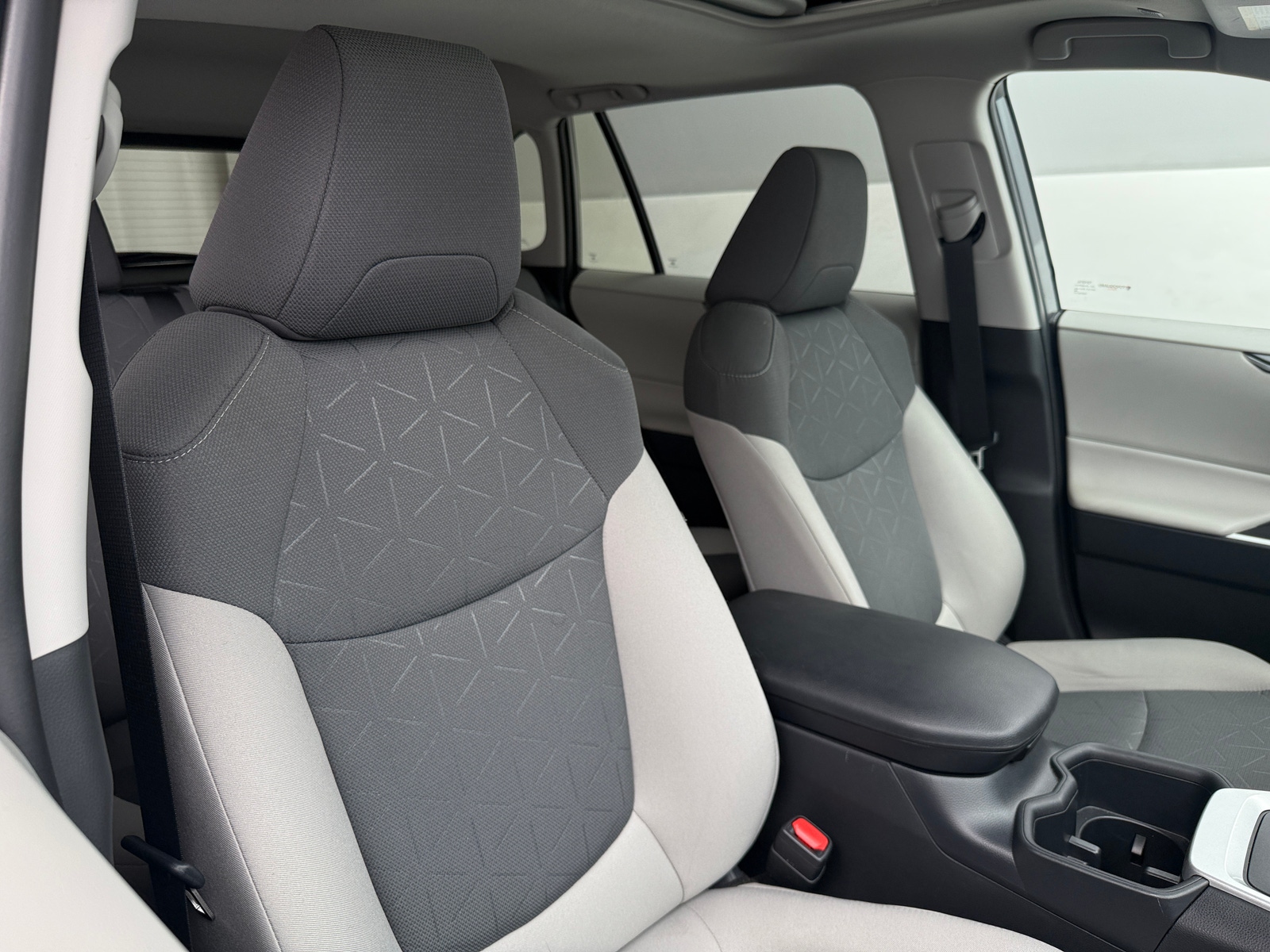 Thumbnail: 2025 Toyota RAV4 - 2
