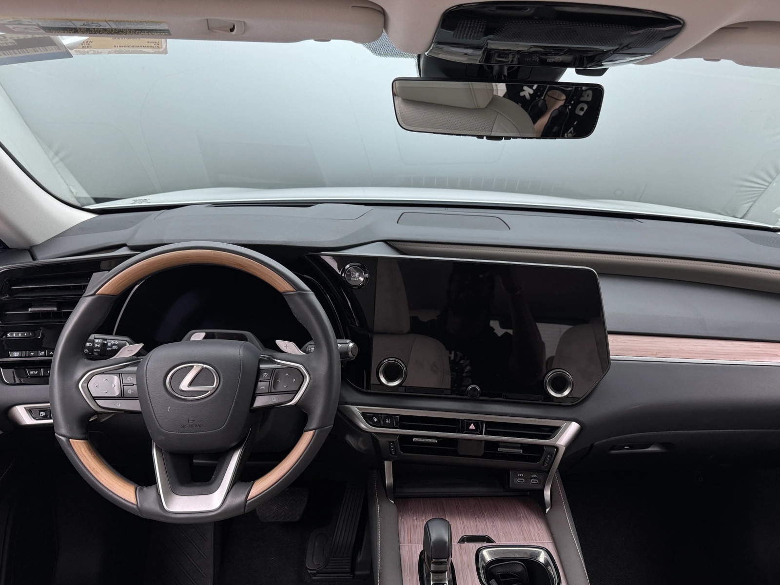 Thumbnail: 2025 Lexus RX - 3