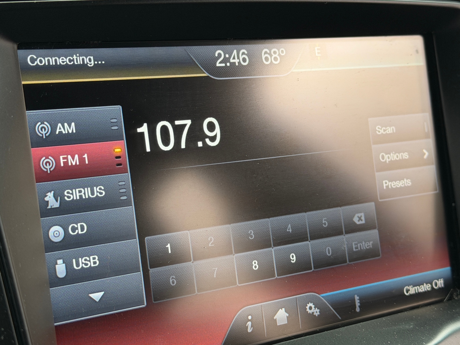 Thumbnail: 2015 Ford Explorer - 4