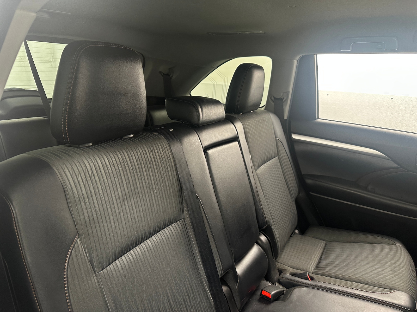 Thumbnail: 2019 Toyota Highlander - 6