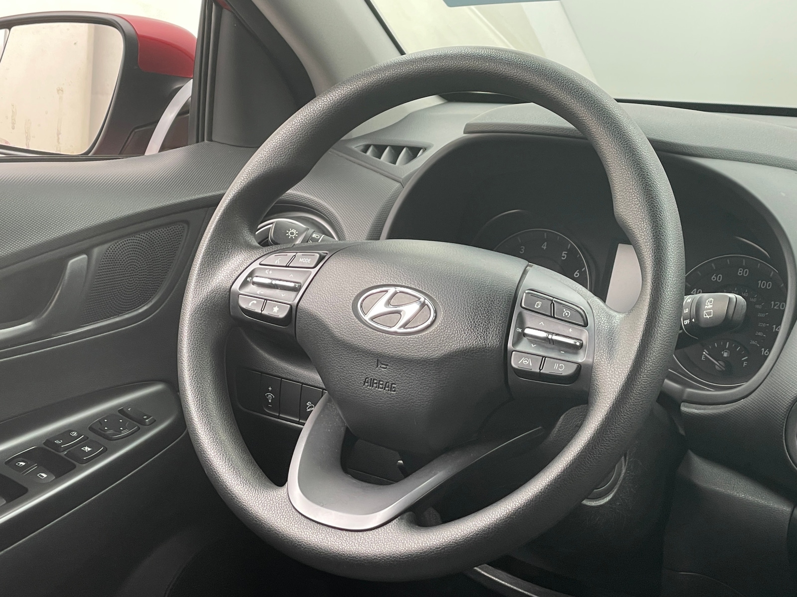 Thumbnail: 2022 Hyundai Kona - 5