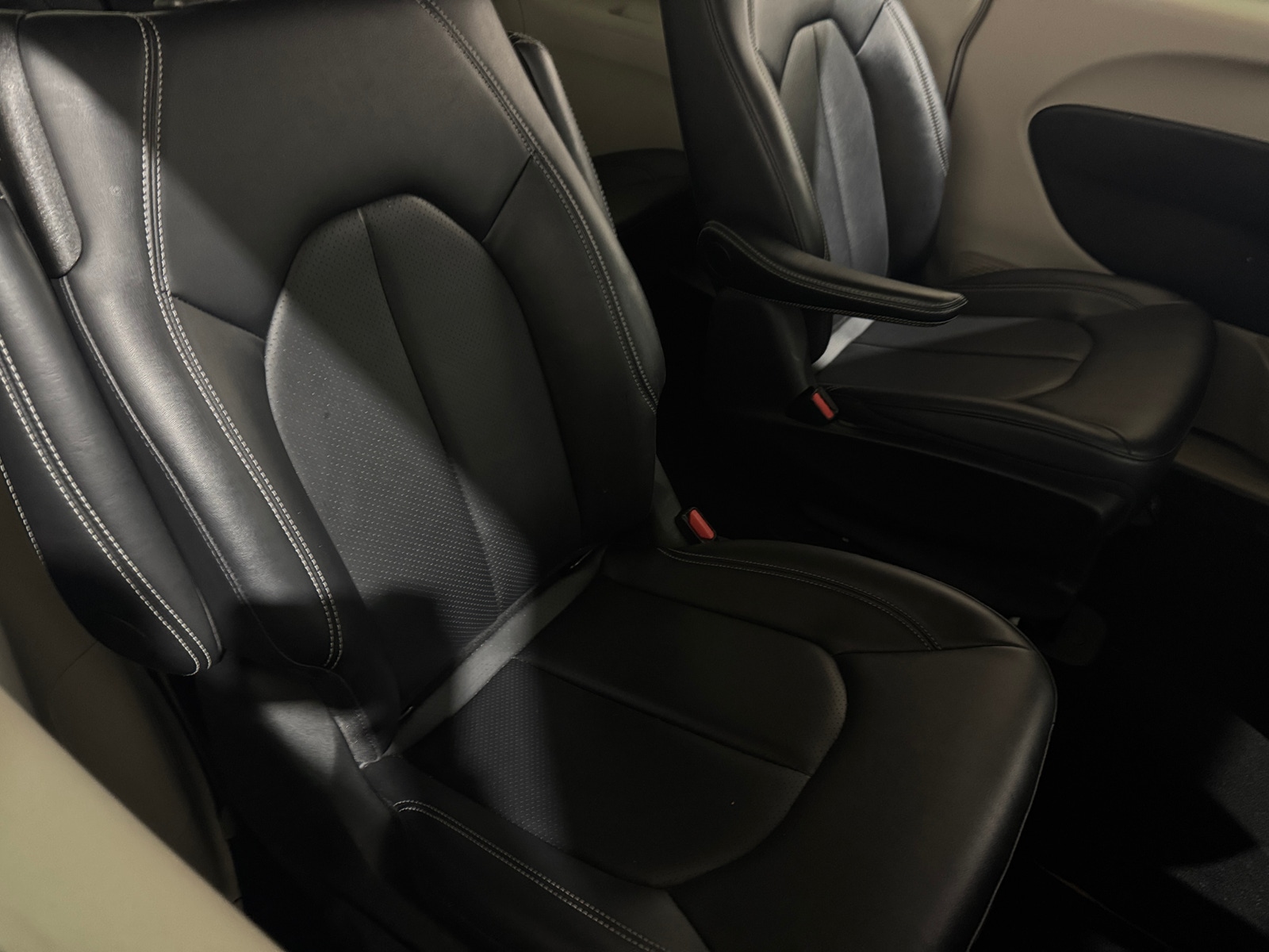 Thumbnail: 2024 Chrysler Pacifica - 5
