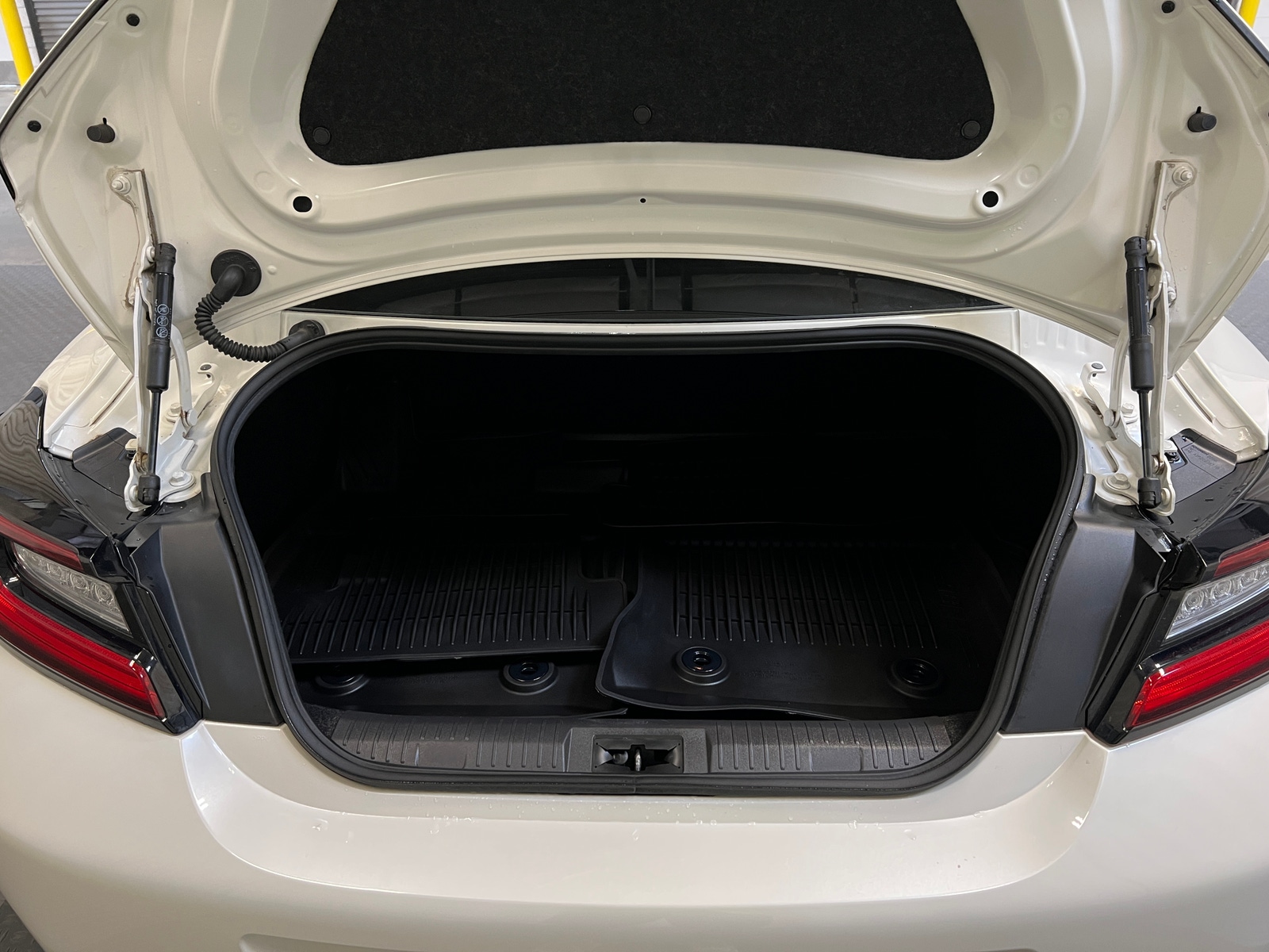 Thumbnail: 2024 Toyota GR86 - 7