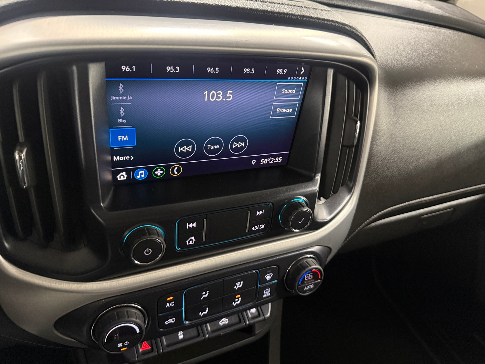 Thumbnail: 2021 GMC Canyon - 4