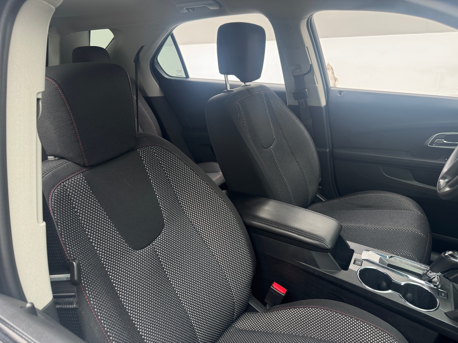 Thumbnail: 2017 Chevrolet Equinox - 2