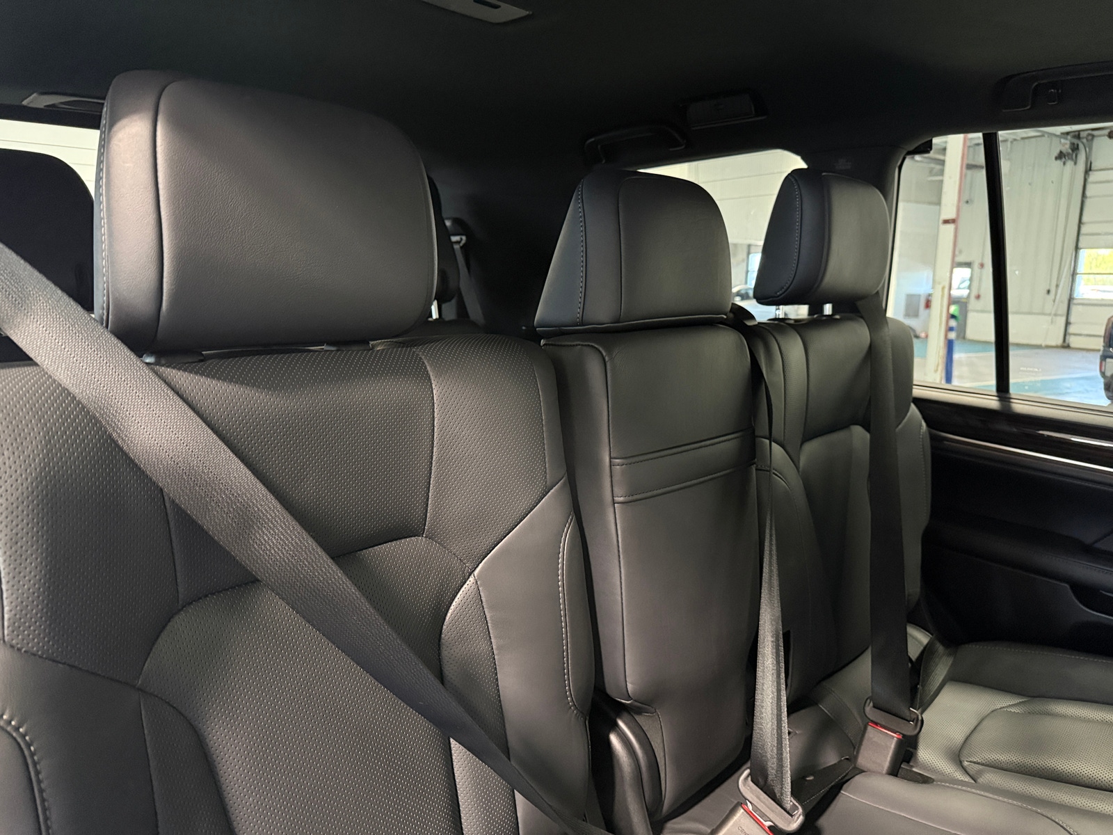 Thumbnail: 2021 Lexus LX - 5