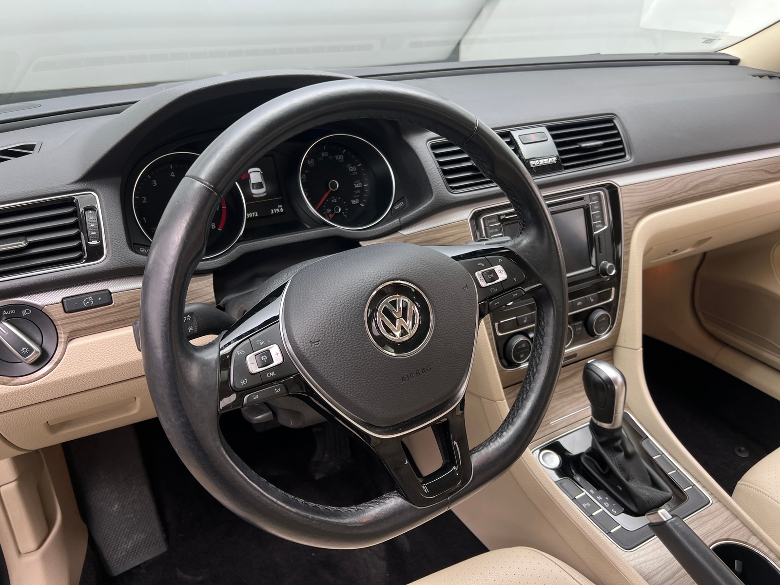 Thumbnail: 2018 Volkswagen Passat - 4