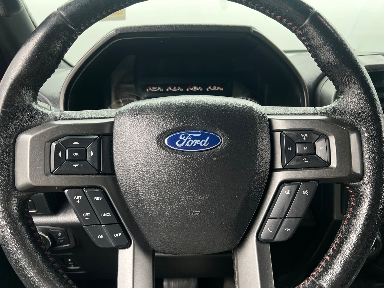 Thumbnail: 2018 Ford Econoline - 5