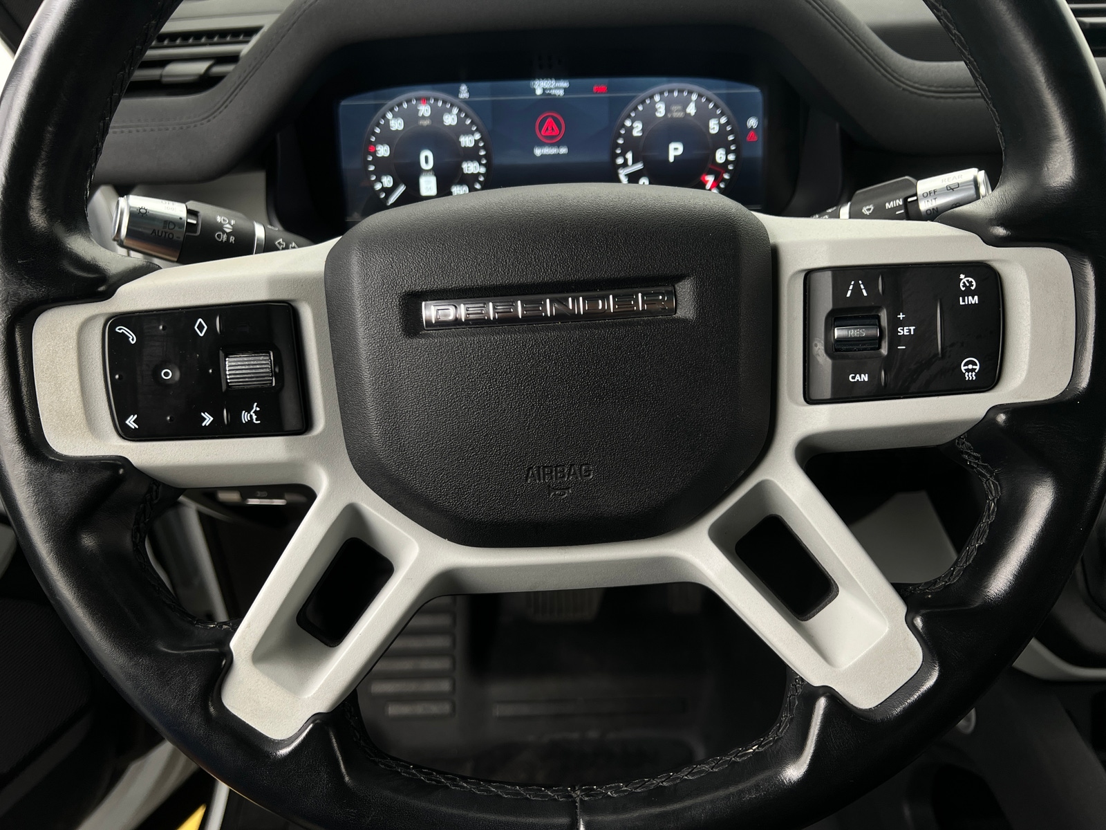 Thumbnail: 2021 Land Rover Defender - 3