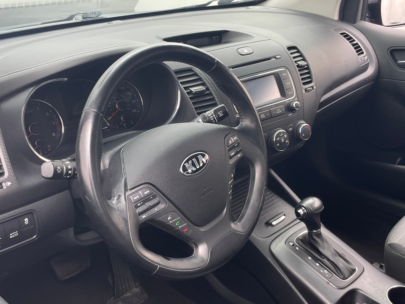 Thumbnail: 2016 Kia Forte - 4