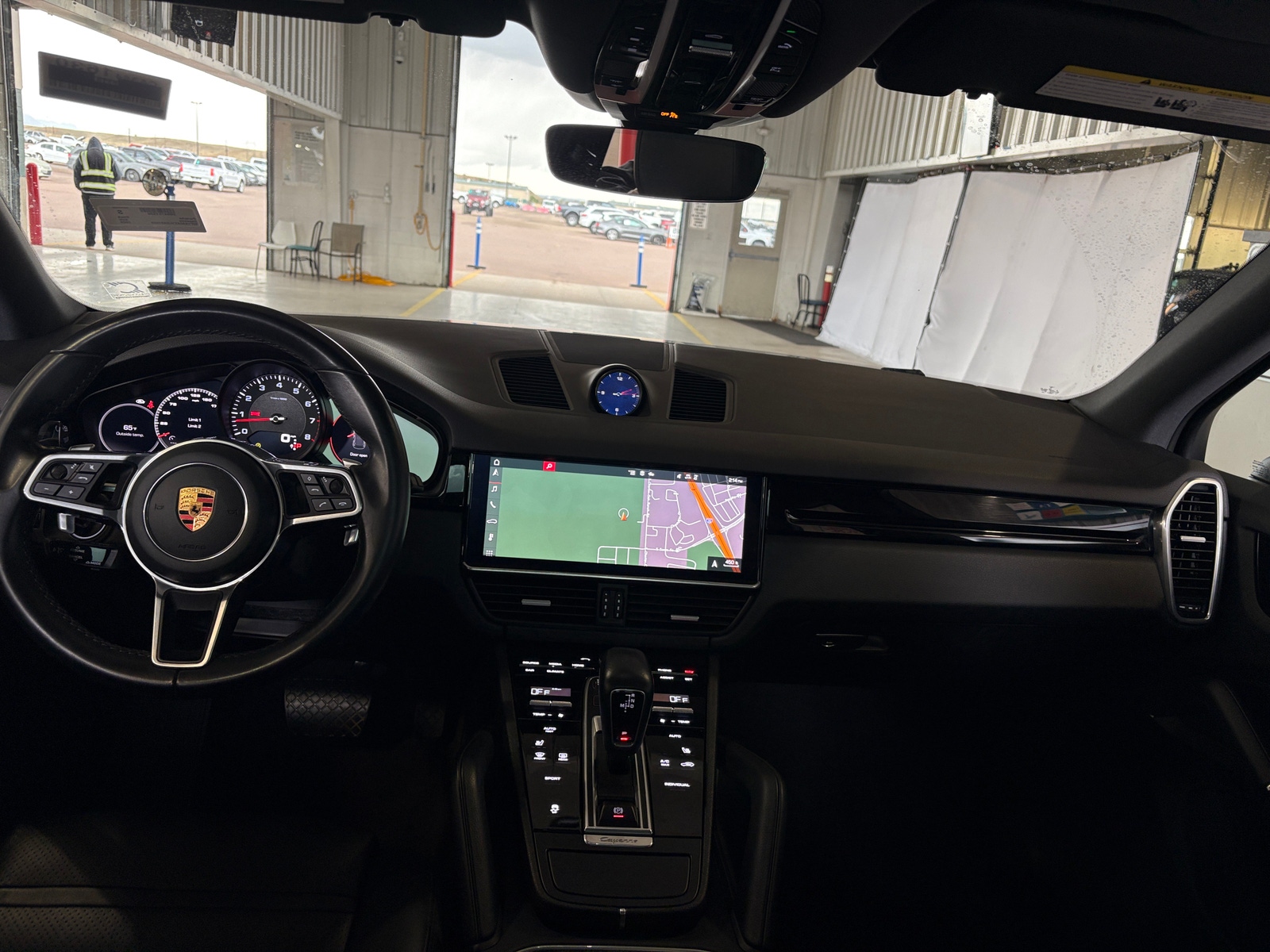 Thumbnail: 2020 Porsche Cayenne - 2