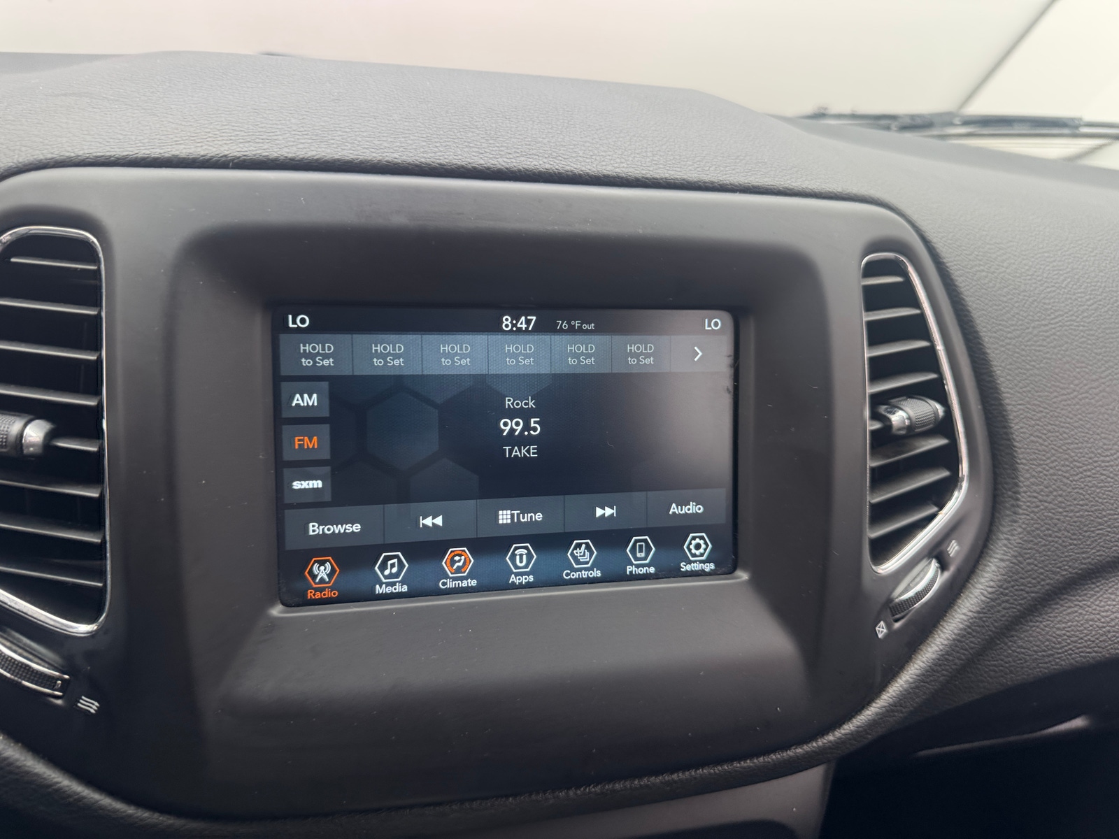 Thumbnail: 2019 Jeep Compass - 4