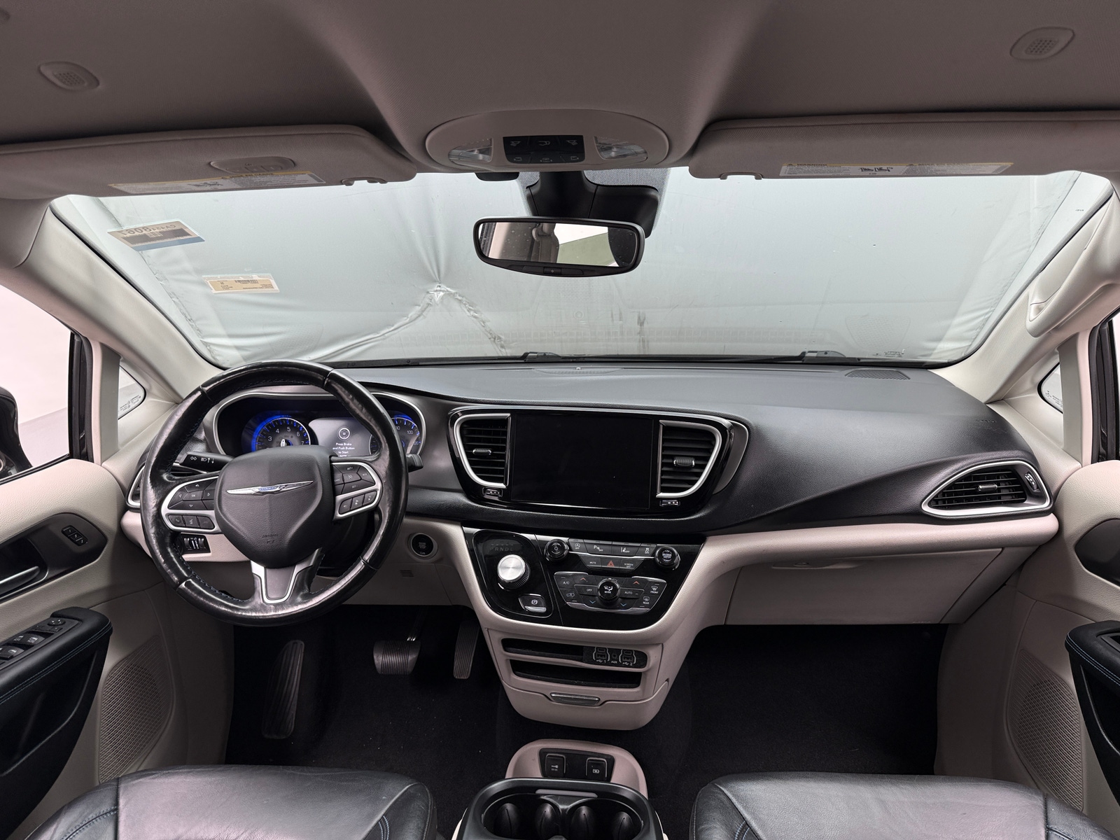 Thumbnail: 2021 Chrysler Pacifica - 2