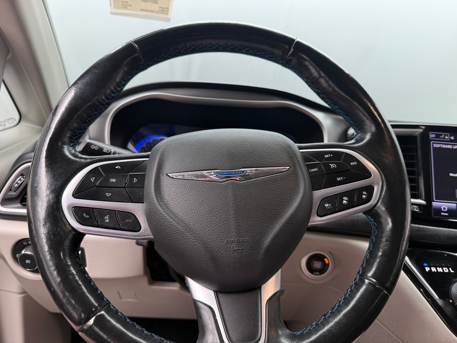 Thumbnail: 2021 Chrysler Pacifica - 4