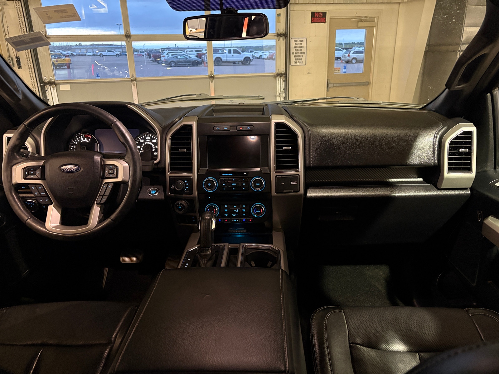 Thumbnail: 2018 Ford Econoline - 3