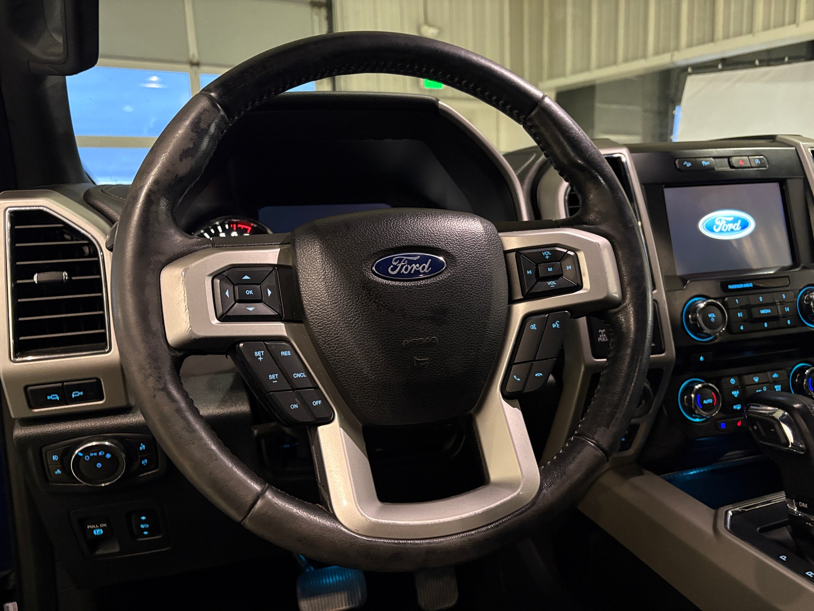 Thumbnail: 2018 Ford Econoline - 5