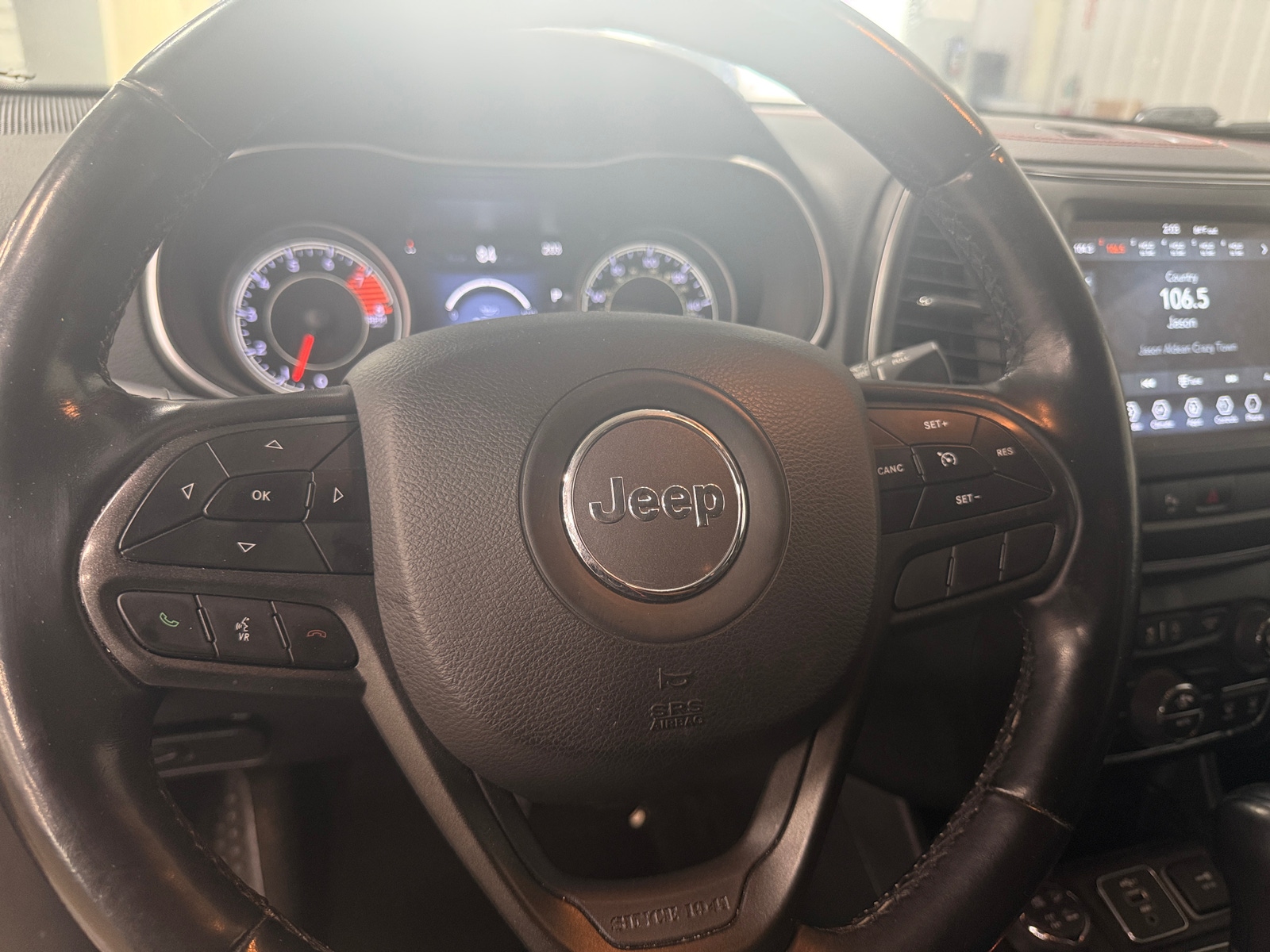 Thumbnail: 2020 Jeep Cherokee - 4