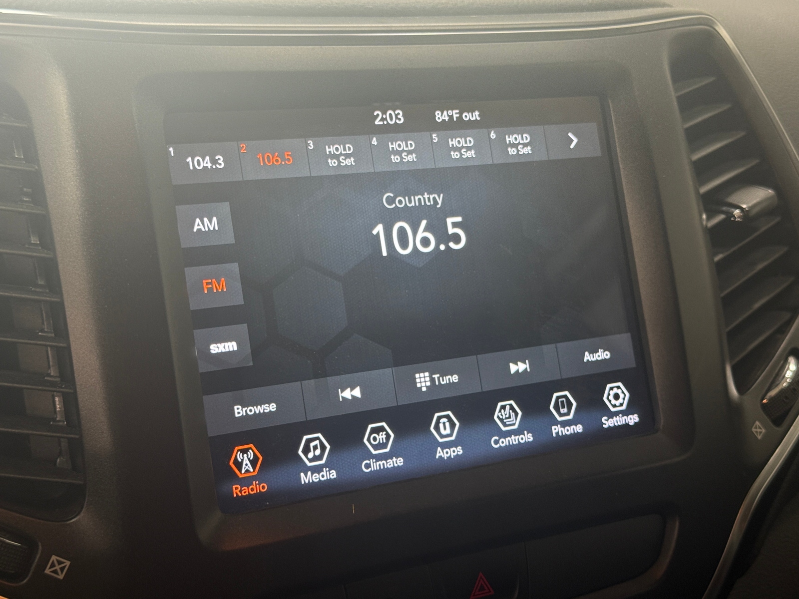 Thumbnail: 2020 Jeep Cherokee - 3