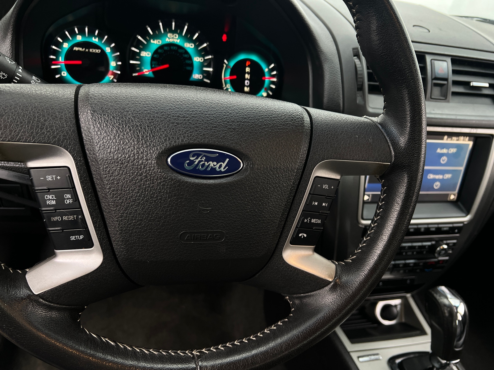 Thumbnail: 2010 Ford Fusion - 4
