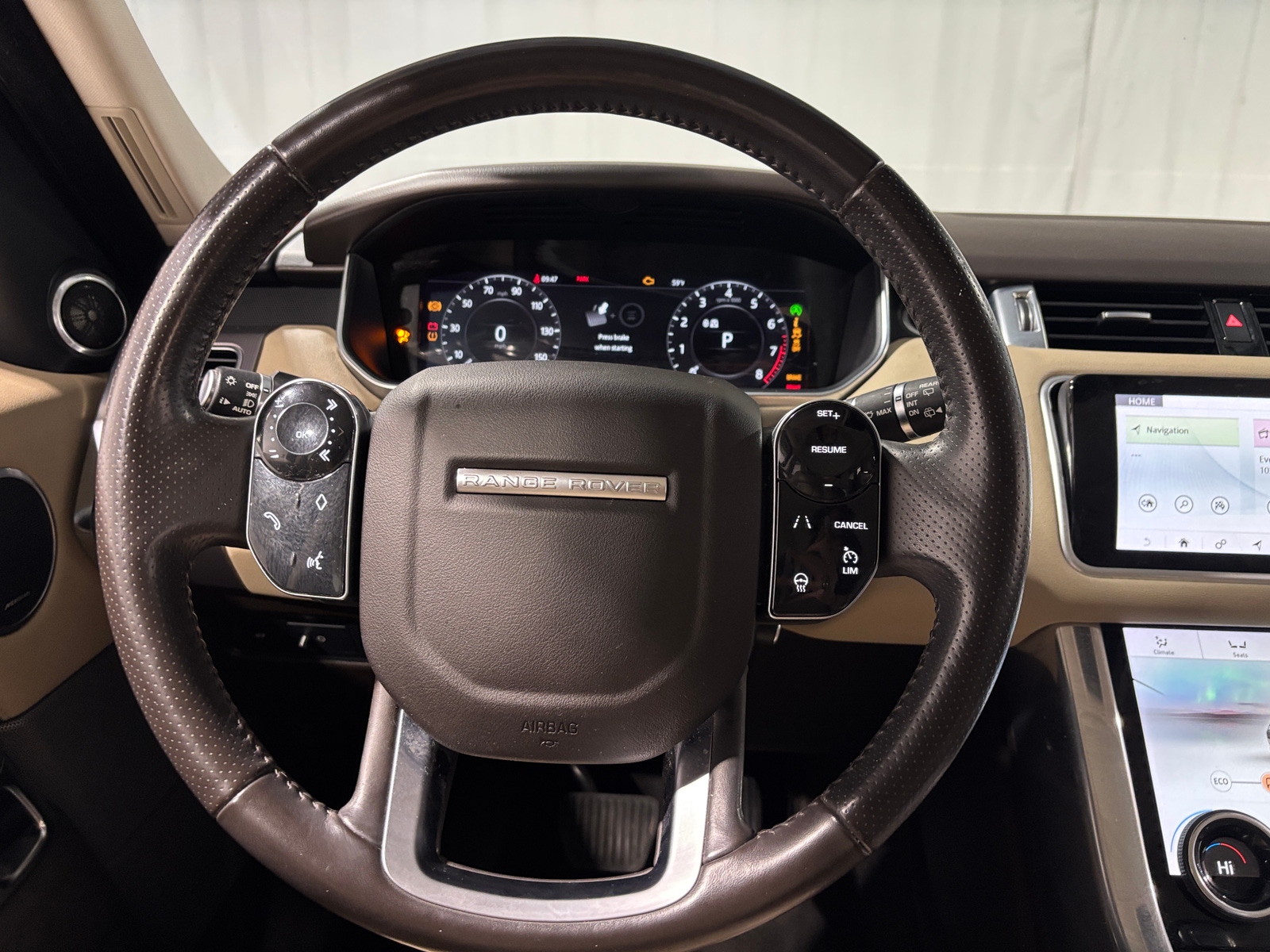 Thumbnail: 2019 Land Rover Range Rover Sport - 4