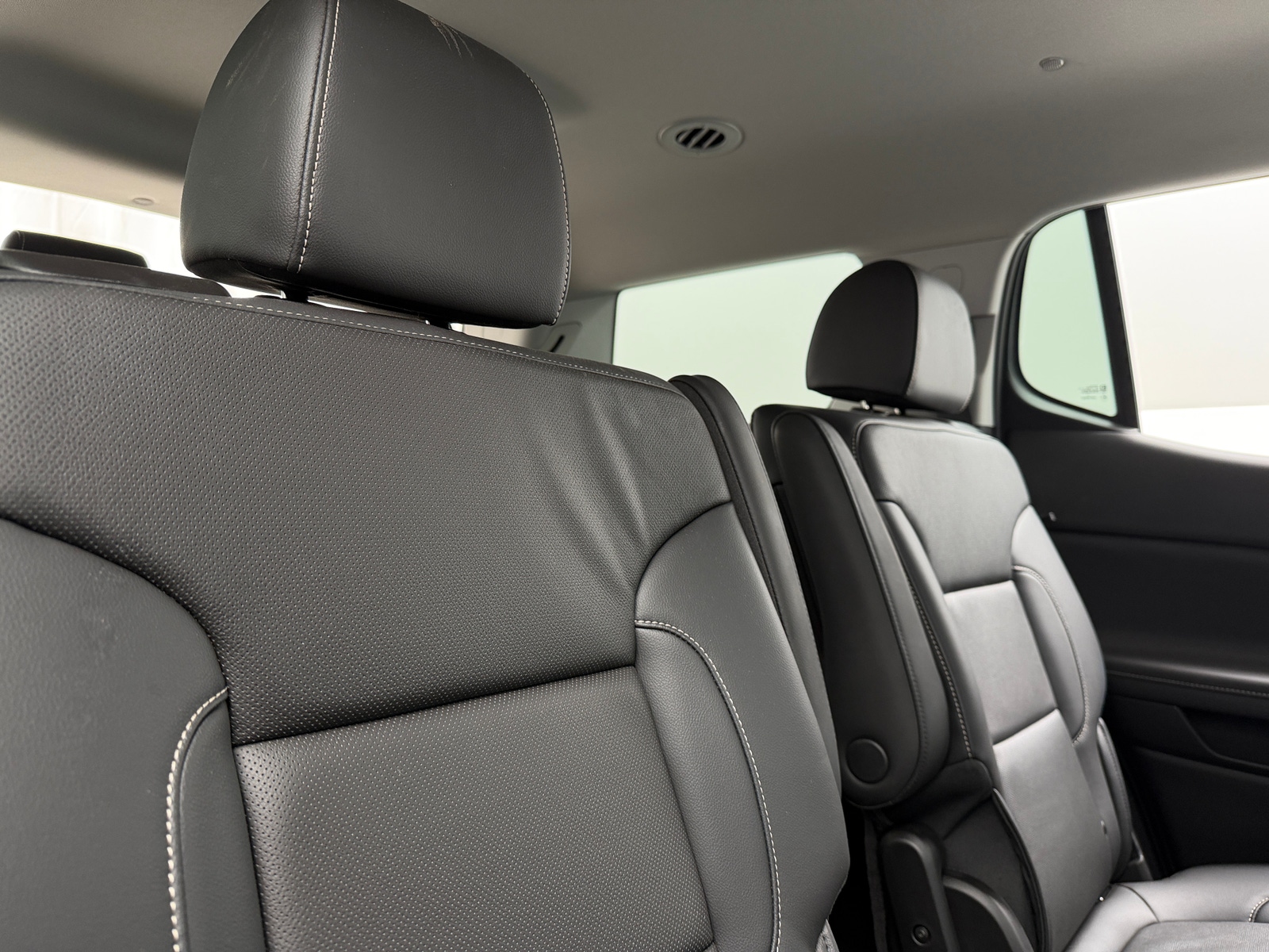 Thumbnail: 2023 GMC Acadia - 5