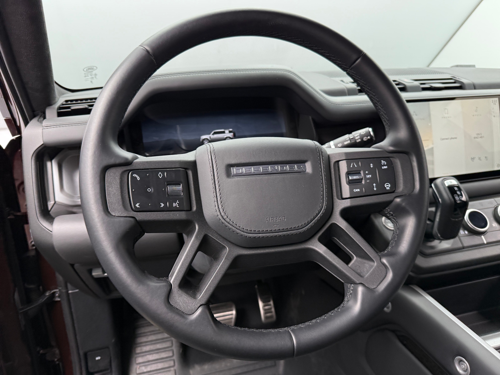 Thumbnail: 2025 Land Rover Defender - 4